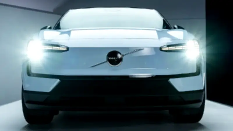 Volvo retira más de 40.000 unidades del EX30 por riesgo de incendio durante carga