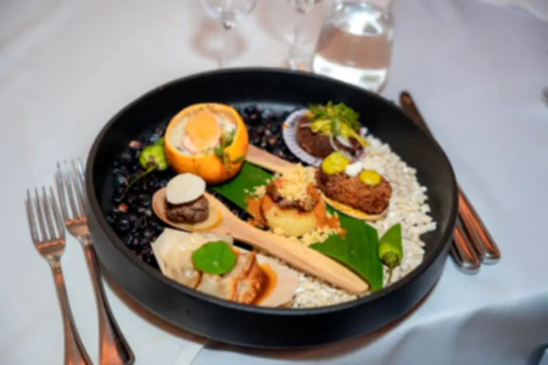 Waku renueva su menú con fusión caribeña para potenciar el turismo gastronómico en Santa Marta