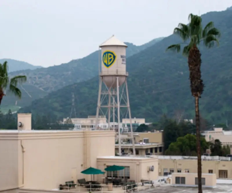 Warner Bros. reabre negociaciones con Paramount tras nueva oferta superior