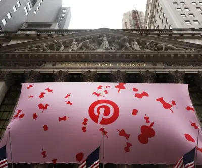 Acciones de Pinterest se desploman más del 20% tras débil proyección de ventas y despidos
