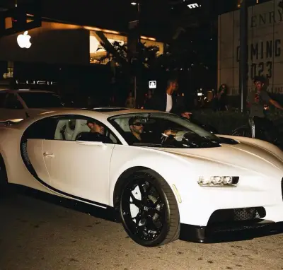 Bad Bunny revela su colección de autos: personalidad y memoria sobre lujo ostentoso