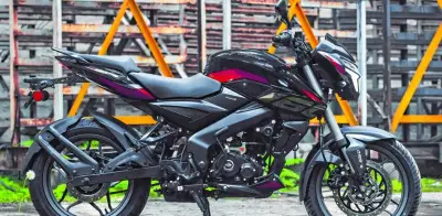 Bajaj renueva la Pulsar NS160 en Colombia con mejoras técnicas y mayor conectividad