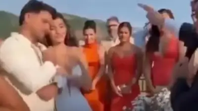 Bendición o choque: el divertido error de un novio en boda brasileña que se viraliza