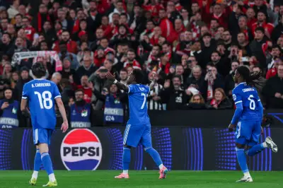 Benfica busca identificar a hinchas por insultos racistas contra Vinícius en partido de Champions