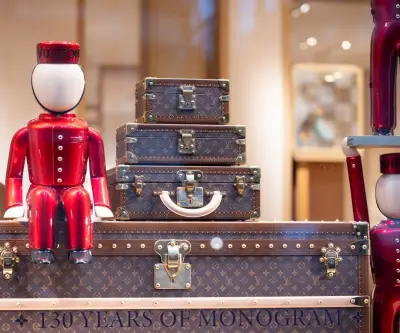 Bernard Arnault invierte US$484 millones en LVMH para superar el 50% de propiedad