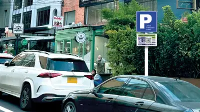 Bogotá en caos: 60.000 comparendos por mal parqueo invaden andenes y vías en 2025