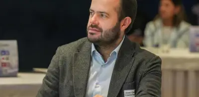 Candidato denuncia que los 18 representantes de Bogotá no defienden la autonomía de la capital