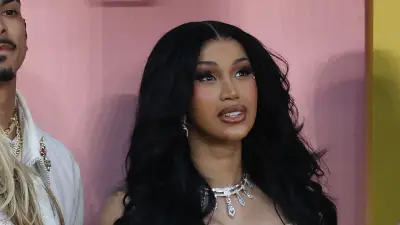 Cardi B planea viajar a Colombia para reducir sus implantes glúteos tras accidente