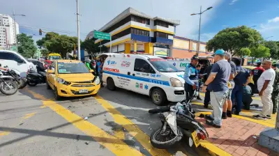 Choque en Bucaramanga por semáforos intermitentes deja dos lesionados