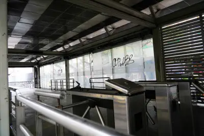 Concejal denuncia grabación de video para adultos en estación de Metrolínea en Bucaramanga