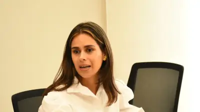 Congresista colombiana revela que su hijo está retenido por ICE en Estados Unidos