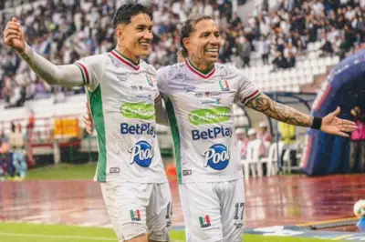 Dayro Moreno iguala récord histórico de Once Caldas con golazo de taco