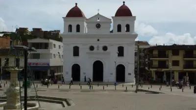 Denuncian presiones a contratistas por votos en El Santuario, Antioquia