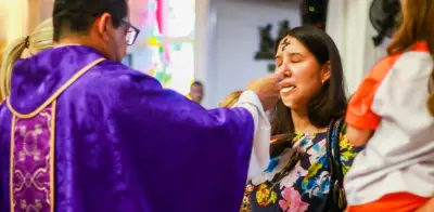 Derecho a la Cruz de Ceniza en el Trabajo: Lo que Dicta la Jurisprudencia Colombiana