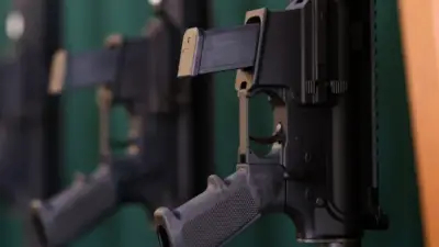 DIAN incauta 52 partes de fusil camufladas como equipo de gimnasio en El Dorado