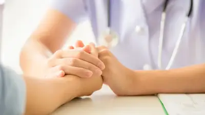 DJ B Jones revela su lucha contra el cáncer linfático: 'Me está quitando cosas'