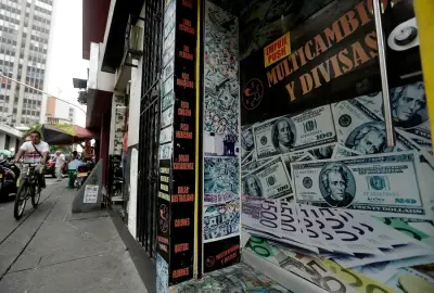 Dólar inicia en descenso en Colombia: promedio de $3.658 con caída de $13 frente a TRM