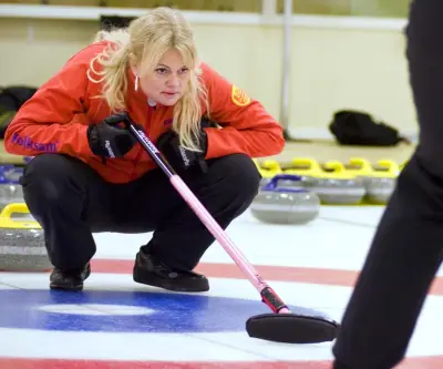 El Curling: El Deporte Olímpico de Invierno que Atrae Miradas y Celebridades