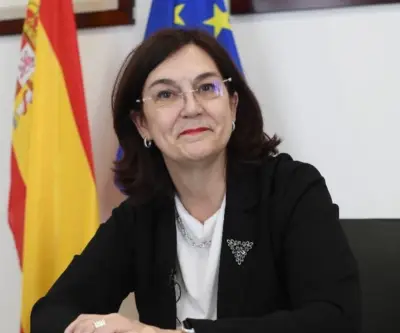 Factura eléctrica Pvpc en España cae en febrero por energía más barata