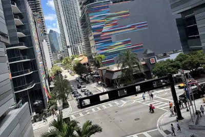 Florida proyecta récord de turistas colombianos en 2026 con nuevos destinos y conectividad aérea