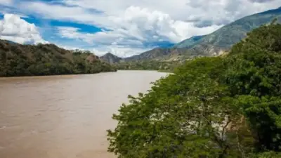 Hallan cuerpo de auxiliar de Policía desaparecido en el río Cauca en Olaya, Antioquia