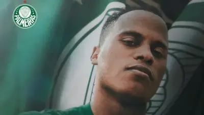 Hinchas de Fluminense queman banderas de Jhon Arias tras fichaje con Palmeiras