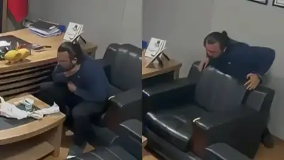 Hombre se atraganta durante almuerzo y se salva aplicando maniobra de Heimlich a sí mismo