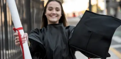 Icetex ofrece 10 becas para maestrías en Barcelona con descuentos de hasta el 60% en matrícula