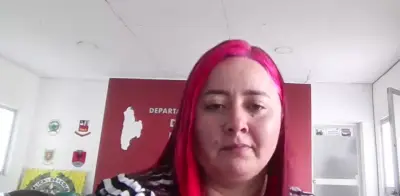 Juez ordena detención domiciliaria a dragoneante capturada armada en evento de Uribe