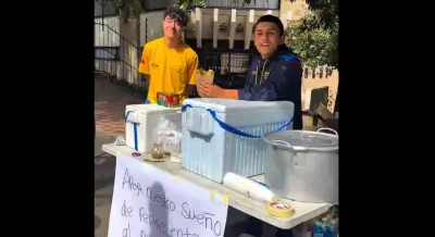 Karatecas colombianos venden empanadas para financiar su participación en torneos internacionales