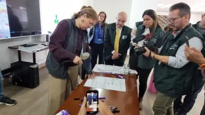 La Registraduría demuestra que los esferos electorales no se borran con pruebas extremas