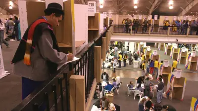 Las emociones determinan el voto más que la razón: análisis de un experto en psicología electoral