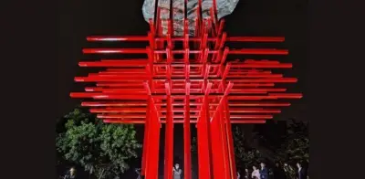 Monumento 'Umbral' en Bogotá rinde homenaje al personal de salud fallecido durante la pandemia