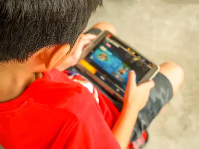 Niño de 11 años mata a su padre adoptivo en Pensilvania tras discusión por Nintendo Switch
