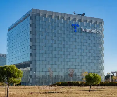 NJJ y Millicom adquieren Telefónica Chile en operación multimillonaria con opciones futuras