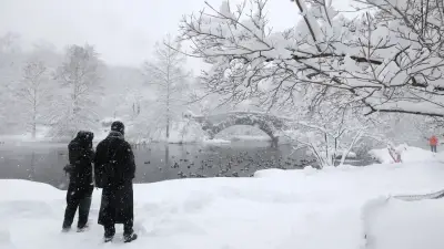 Nueva York en alerta máxima por histórica tormenta de nieve que paraliza el noreste de EE.UU.