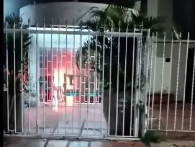 Nuevo incendio en Cartagena afecta vivienda y deja mascotas gravemente heridas
