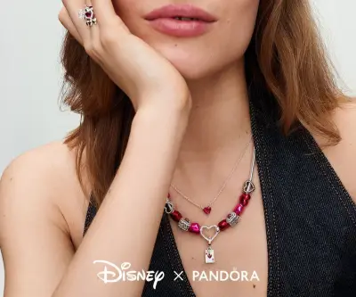 Pandora reinventa San Valentín con villanas Disney y el concepto ohana de Stitch