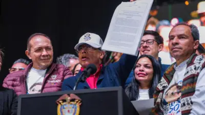 Petro arremete contra empresarios en la Plaza de Bolívar: los califica de 'parásitos'