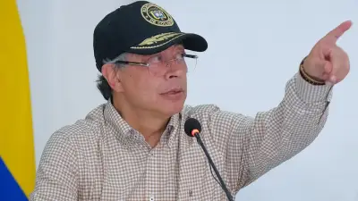 Petro combina anuncios fiscales y acusaciones en extenso consejo de ministros en Montería