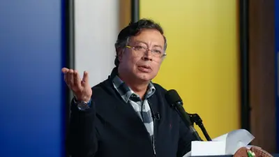 Petro sancionado con multa por no retractarse de dichos contra fiscal Burgos