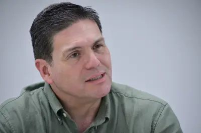 Pinzón ataca a Petro por emergencia económica: 'Es todo un HP' y critica contratos por $14 billones