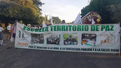 Sabana de Torres marcha contra violencia escolar tras ingreso de madre con cuchillo