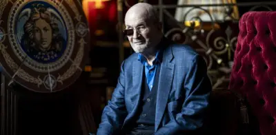 Salman Rushdie reflexiona sobre la muerte en su nuevo libro 'La penúltima hora'