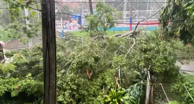 Tormenta eléctrica e inundaciones causan emergencias en Medellín este sábado