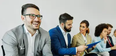 Trabajos bien pagados sin título universitario: Oportunidades laborales basadas en habilidades