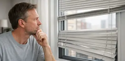 Trucos caseros: cómo reparar una persiana atascada y crear espacio con zapateros flotantes