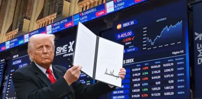 Trump firma decreto para imponer aranceles del 10% a todos los países tras fallo del Supremo