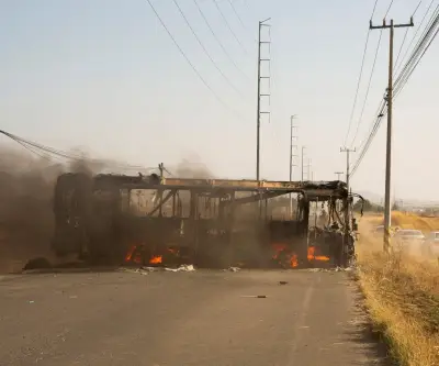 Violencia se desata en México tras muerte de 'El Mencho', líder del CJNG, en operativo militar