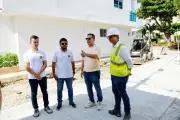Alcalde Dumek Turbay supervisa avances del 85% en rehabilitación vial del sector La Cabaña en Manga